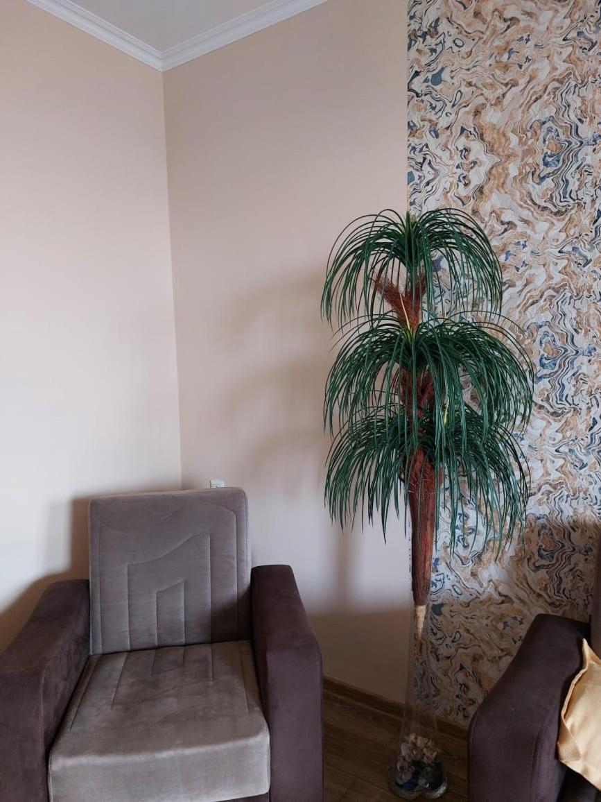 Camellia Hotel Кутаиси Екстериор снимка
