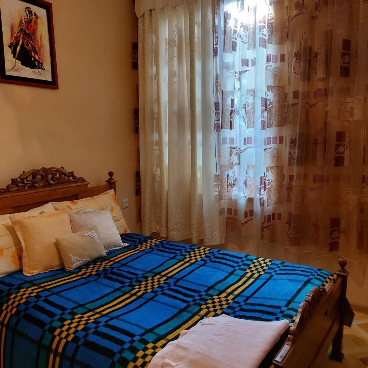 Camellia Hotel Кутаиси Екстериор снимка
